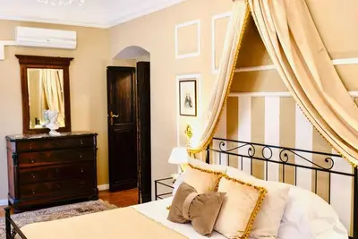 Image de Family Suite with private bathroom - Comfort and privacy in elegant apartment