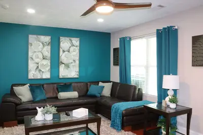 Image de Spectacular and Spacious Spivey Townhome in Jonesboro, Ga with WiFi, Ac