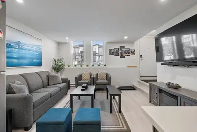 Image de Comfort in Seton 2br w Parking