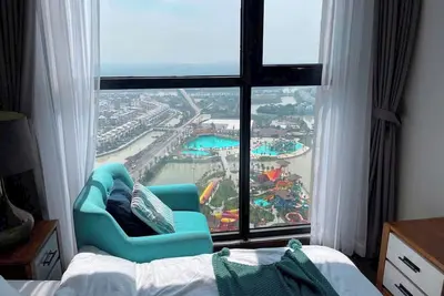 Image de The Beverly 1 - 2 bedrooms by AQHomes - Vinhomes Grand Park