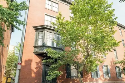 Image de Comfort Meets Charm In Heart Of Rittenhouse Square