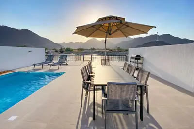Image de Facing Arabian Gulf and Mountain 4br Villa|AsstRm|Outdoor Pool and Bbq Space,