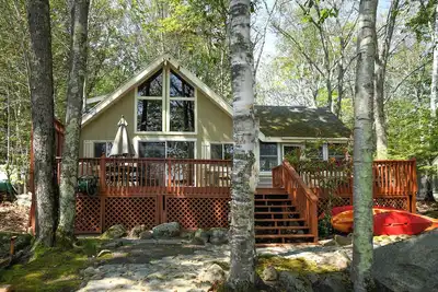 Image de New for 2025! Frye Island Gem with Dock, Firepit, & Sandy Beach!