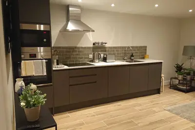 Image de Appartement-Supérieure-Salle de bain privée séparée-Vue sur la cour-The Holt