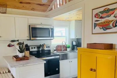 Image de Lure Living - Less than a mile from Smith Lake Park