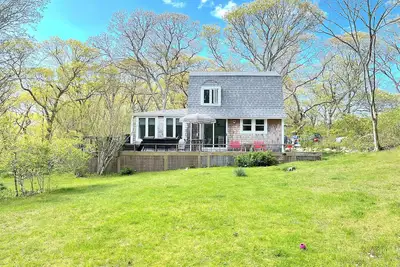 Image de Aquinnah cottage private, serene, easy beach access, sleeps 4
