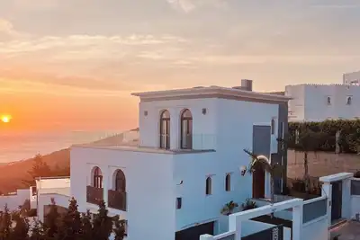 Image de Elegant Sea View Villa 5br, Salt Pool, Tangier Escape