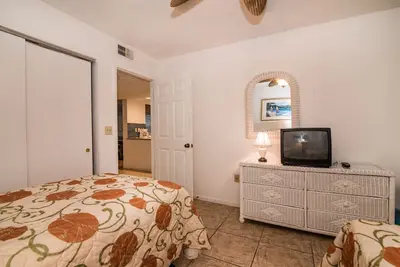 Image de Shorewalk Ground Floor  with waterview