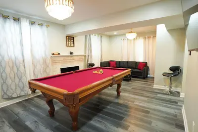 Image de Modern Luxe Retreat -Heart of Chesterfield