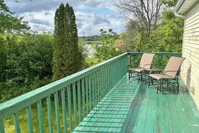 Image de Relax at Bear Hug House on Bear Lake Manawa Wi. – Private Pond & Easy Lake Access