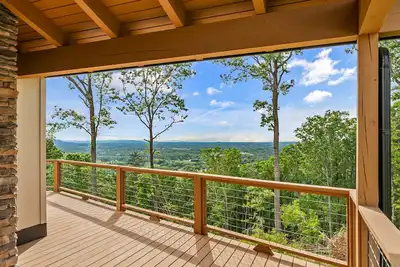 Image de Mountain Jam/panoramic mountain views/hot tub & minutes from I-40 & Morganton