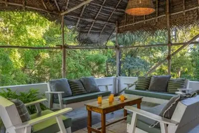 Image de Beatrice Villa on Serenity Beach, 4bhk | Pvb