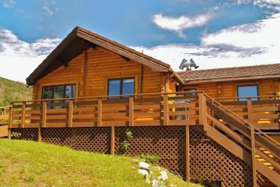 Image de Enchanted River Cabin