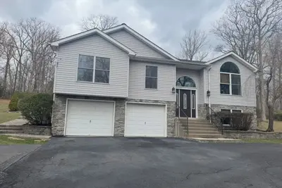 Image de 3-bedroom house in the beautiful Pocono Mountains surrounded by nature and peace