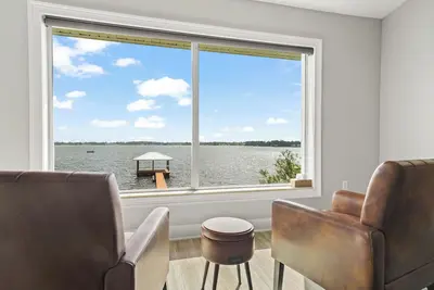 Image de Tranquil Lakefront Retreat in Sebring Florida