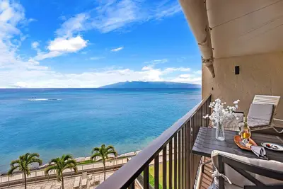 Image de Sleep by the Sea - Island-Inspired Oceanfront Stay