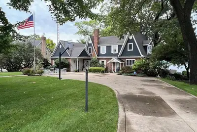 Image de Charming & Historic Family Retreat on Syracuse Lake & Maxwelton Golf Course