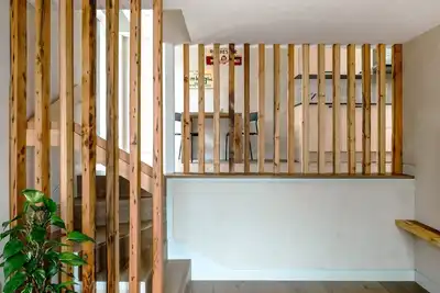 Image de GuestReady Essential - Modern home with garden