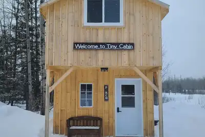 Image de Cozy Tiny Cabin | Escape the City