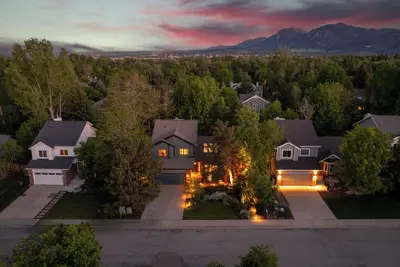 Image de D'vine Gardens - Easy Access to it All