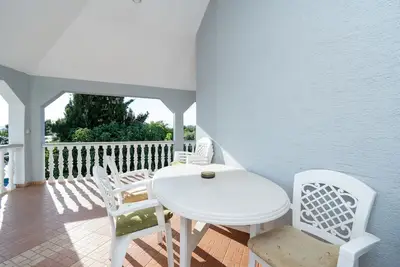 Image de Appartement de trois chambres avec la terrasse et la vue sur le mer Sukosan, Zadar (A-24601-b)