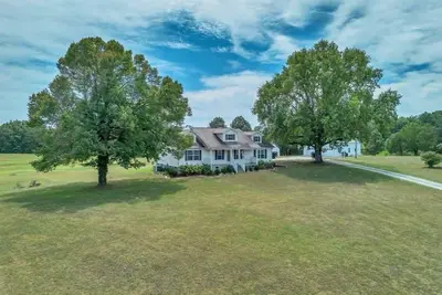 Image de Country Retreat w/ Hot Tub on 20 Acres in Dickson