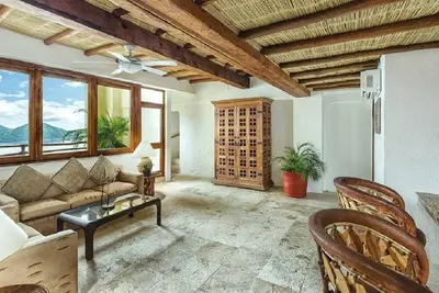 Image de Beautiful Presidential 1 Bedroom Full Kitchen in Zihuatanejo WiFi, Ac, Sleeps 4