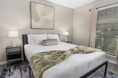 Image de Retro Charm, Modern Comfort - Minutes from Bhm!