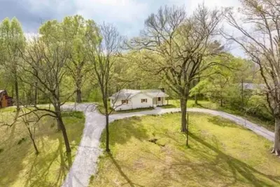 Image de 4-bedroom house in wonderful Millington with WiFi, Ac- Pond - Barn - 9 acres -