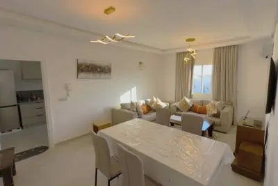 Image de Appartement lumineux avec vue mer, terrasse et piscine