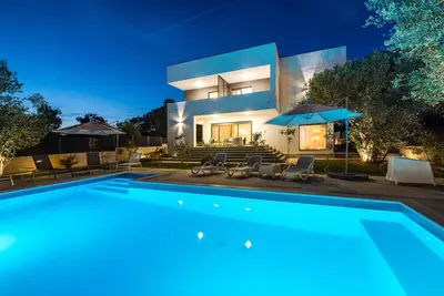 Apartment Vista Mare 2 with heated pool