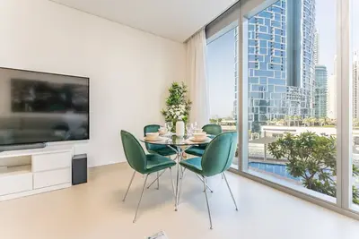 Image de Short walk to Marina Walk and Jbr Beach, close to Bluewaters Island by Deluxe Holiday Homes