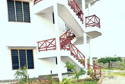 Image de Stylish - 4brm Holiday Villa - Swimming Pool- Self Catering