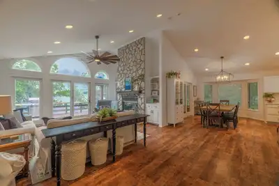 Image de The Flamingo's Nest by Innsbrook Vacations!