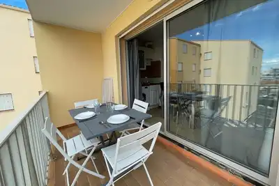 Image de A 2 minutes de la plage, Agréable Studio Cabine avec place de Parking