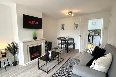 Image de Maison-Moderne-Salle de bain privée séparée-Vue sur Jardin