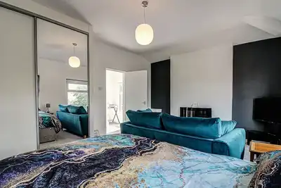Image de Appartement-Appartement-Salle de bain privée séparée-Vue sur Rue