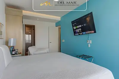 Image de Coastal escape w/ pool & shared beach access