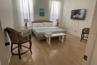 Image de Take Me to the River House- Fun, Spacious, and Close to Everything