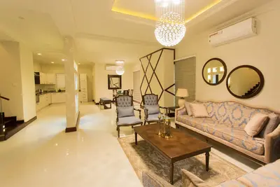 Image de Large Premium 3 Bedroom Serv. Apartment @ Fairview-Kumasi