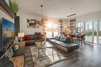 Image de 5 star apartment for 6 persons, ground floor with fenced garden