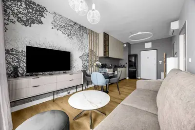 Image de Ochota Apt - Parking, Balcony, A/C - by Rentujemy