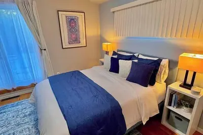 Image de Cozy Family Getaway- 4 Blocks From The Beach!