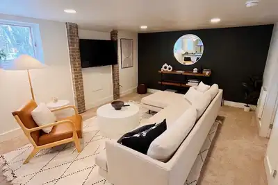 Image de Cozy 2 bed apartment in the heart of Se Portland. Full kitchen & washer dryer!