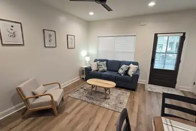 Image de Modern new 1-Bedroom condo, sleeps 4, close to Ole Miss in wonderful Oxford