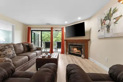 Image de Updated 2 bedroom walk-in with 2 king beds in Pointe Royale Golf Village