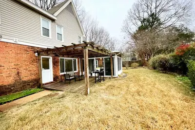 Image de Luxury House Perfect for Family Wknd! Game room!