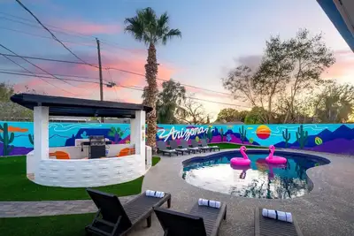 Image de Poolside Paradise • Big Backyard • Arcade • Mural • Near Asu & Airport