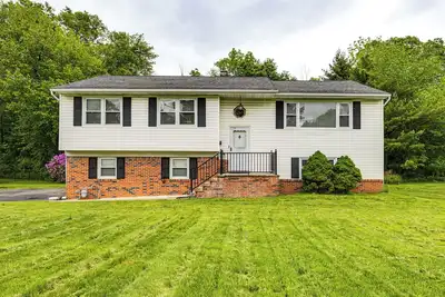Image de 6 Mi to Frelinghuysen Arboretum: Parsippany Home