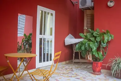 Image de Cozy 1-bedroom apartment in vibrant Dakar near the beach